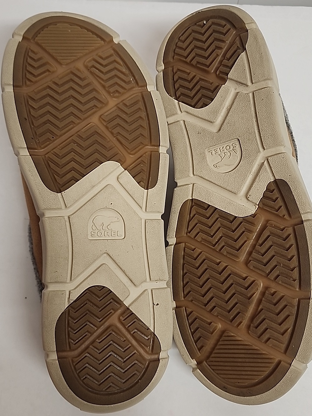 Sorel Men's Tan Suede Slip-On Loafers with Gray Collar Size10 Comfortable & cozy - Picture 5 of 8